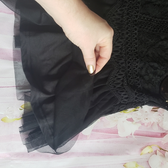 Ake lace and tulle peplum top. Black, Size small. - Picture 8 of 15